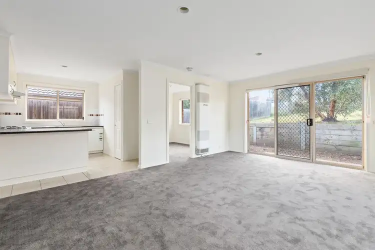 Fifth view of Homely unit listing, 6/11 Renlik Court, Pakenham VIC 3810