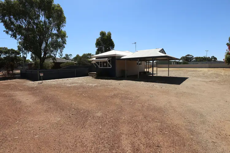 4 Tasman Street, Wagin WA 6315