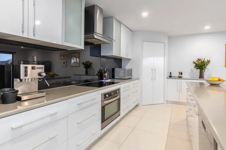 Second view of Homely house listing, 4 Crest Drive, Rosebud VIC 3939