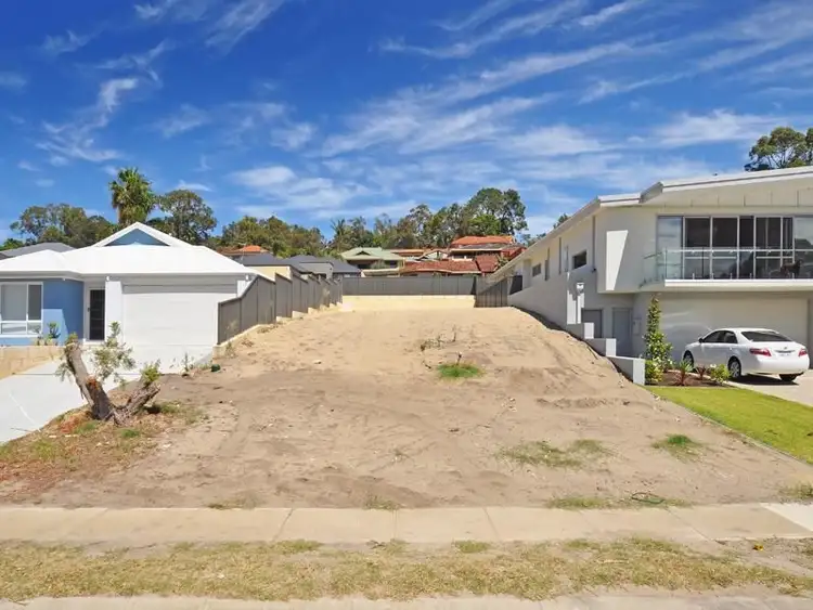 87 Goollelal Drive, Kingsley WA 6026