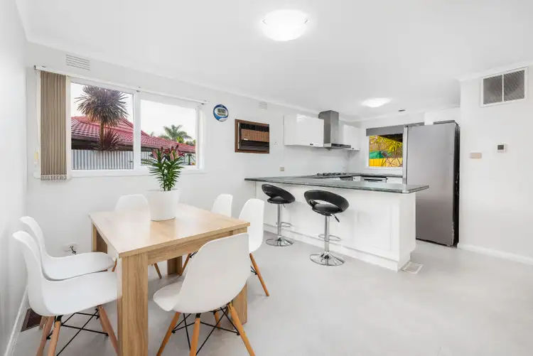 Sixth view of Homely house listing, 5 Shannon Place, Mill Park VIC 3082