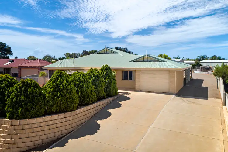 24 Honeysuckle Boulevard, Woorree WA 6530