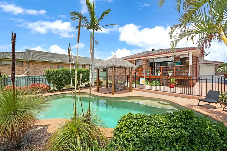 61 Elizabeth Bay Drive, Lake Munmorah NSW 2259