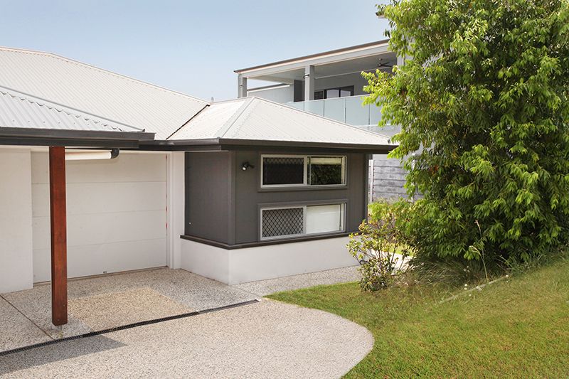 2/4 Lake View Place, Bli Bli QLD 4560