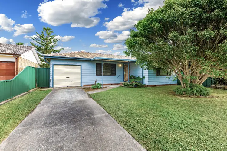 53 Flinders Avenue, Killarney Vale NSW 2261