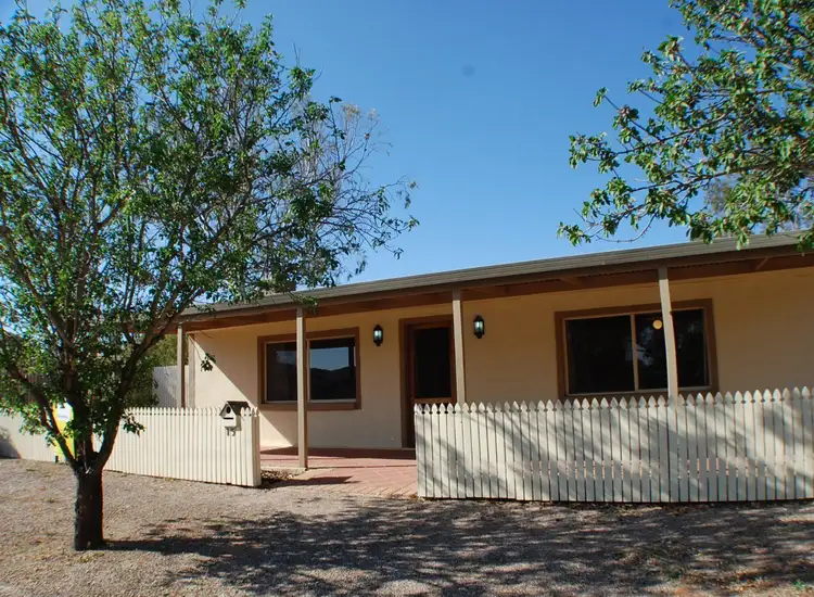 15 Francis Street, Quorn SA 5433