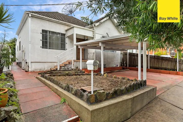 31 Wangee Road, Lakemba NSW 2195