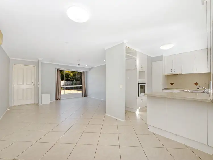 Third view of Homely semi-detached listing, 2/23 Chaplin Crescent, Oxenford QLD 4210