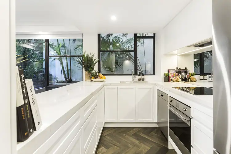 Third view of Homely apartment listing, 1A/15-19 Onslow Avenue, Elizabeth Bay NSW 2011