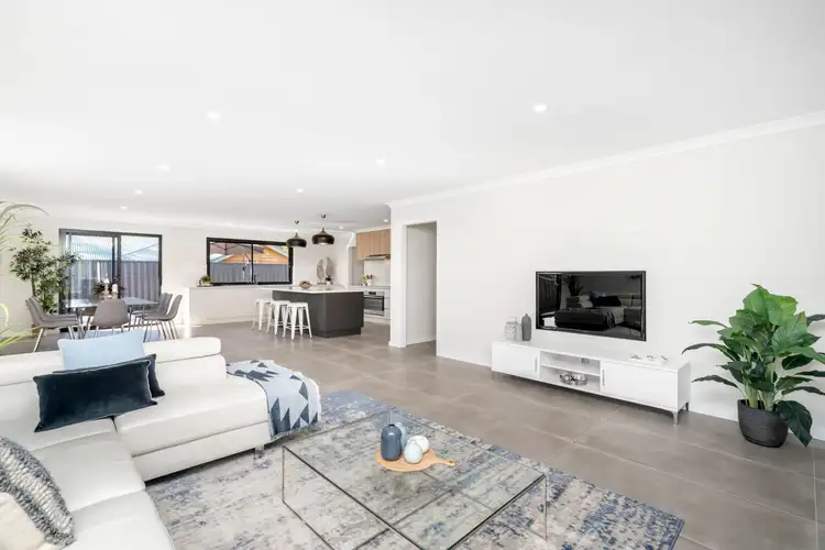 6 Kenny Drive, Duncraig WA 6023