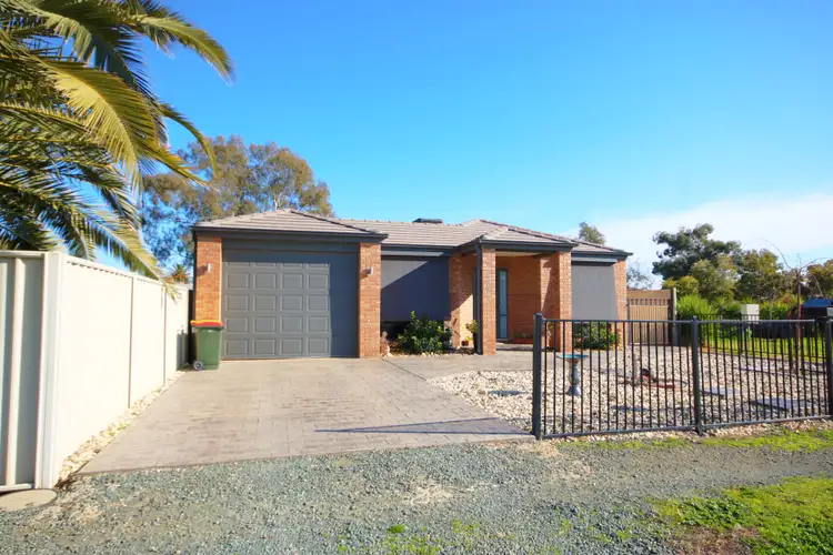 Fifth view of Homely house listing, 4 Echuca Road, Rochester VIC 3561