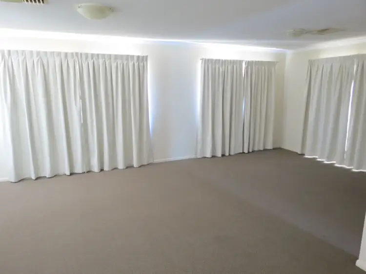 Fifth view of Homely house listing, 15 whitchurch Road, Emerald QLD 4720