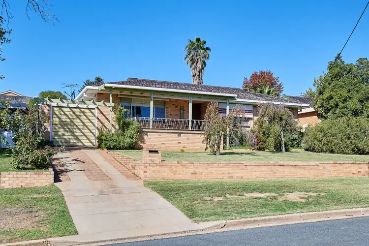 27 Marama Parade, Mount Austin NSW 2650