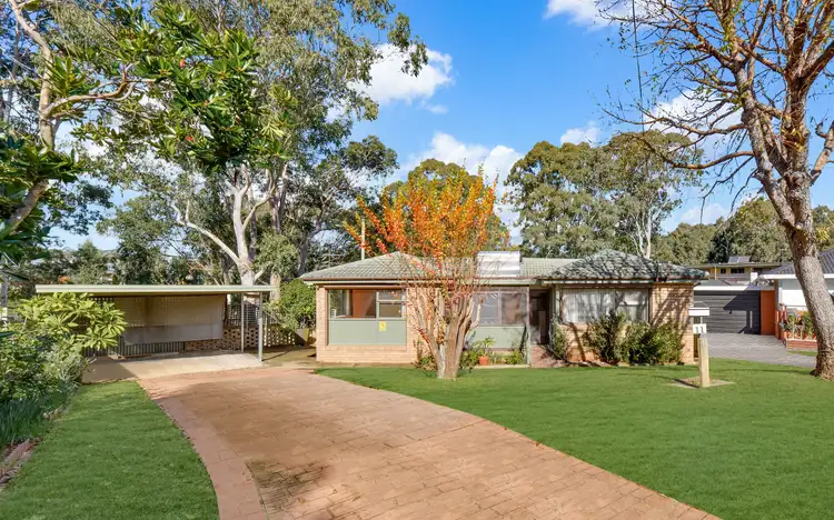 11 Hastings Place, Campbelltown NSW 2560