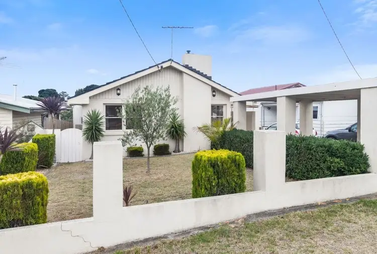60 Fifth Avenue, Rosebud VIC 3939