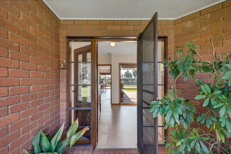 Sixth view of Homely house listing, 10 Henderson Street, Yarrawonga VIC 3730