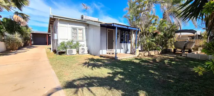 4 Carey Street, Carnarvon WA 6701