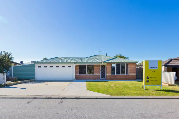 15 Lombardy Crescent, Caversham WA 6055