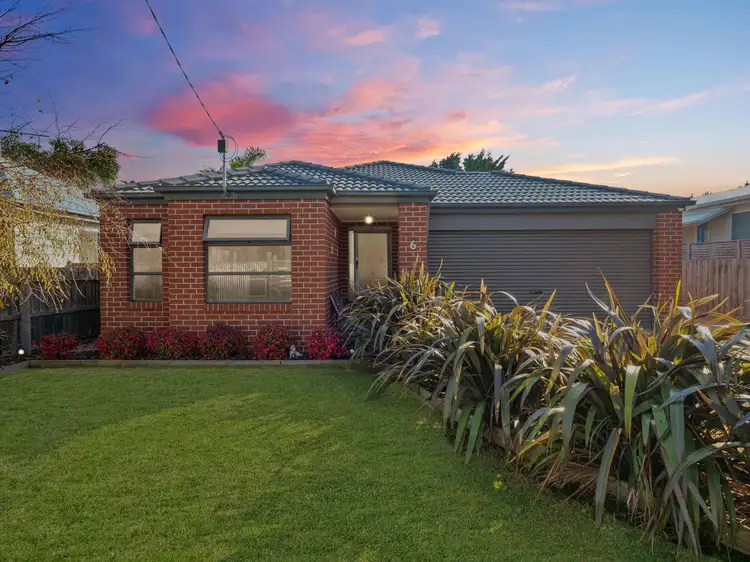 6 Sunderland Bay Road, Sunderland Bay VIC 3922