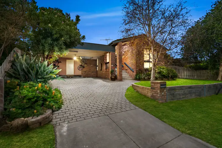 18 Yuluma Court, Frankston VIC 3199