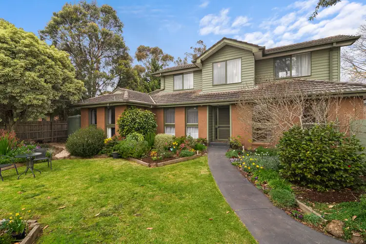 95 Bellara Drive, Mooroolbark VIC 3138