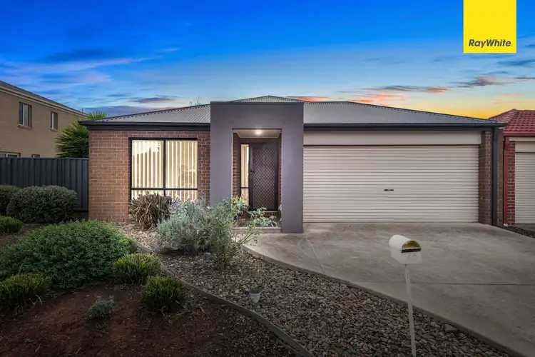 42 Peter Pan Crescent, Kurunjang VIC 3337