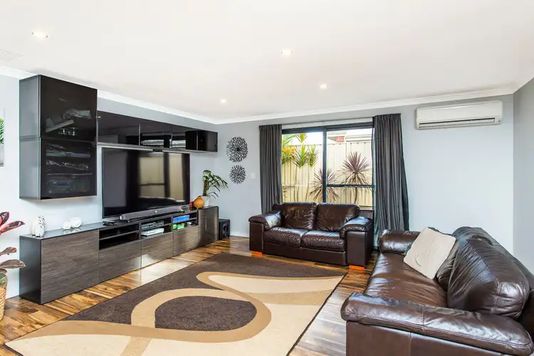 5 Featherstone Road, Orelia WA 6167