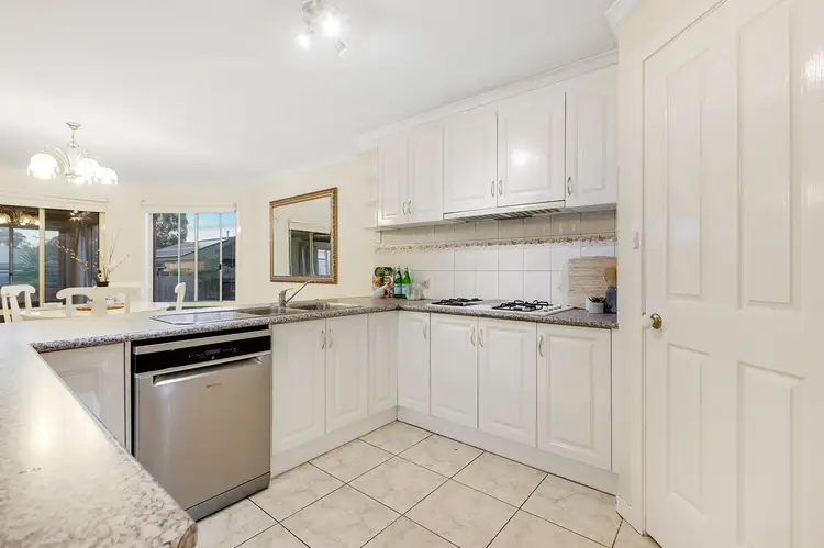 Fifth view of Homely house listing, 7 Edinburgh Drive, Skye VIC 3977