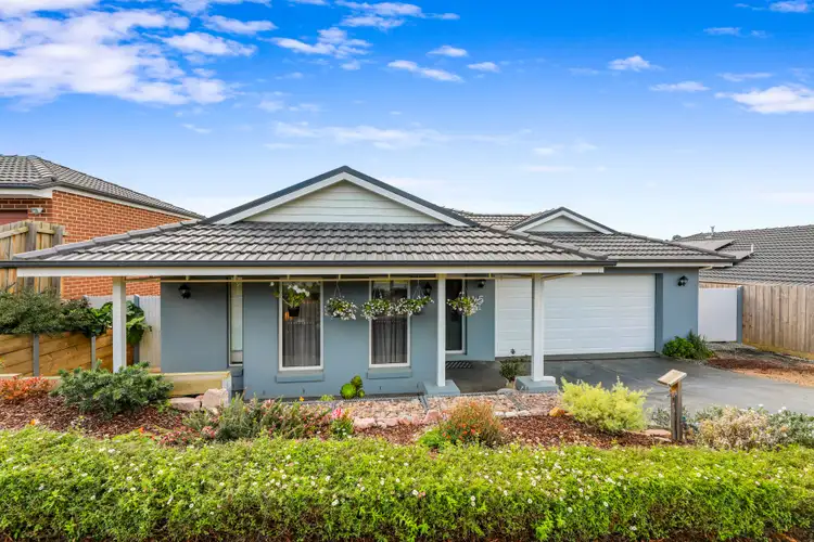 Second view of Homely house listing, 5 Chaucer Way, Drouin VIC 3818