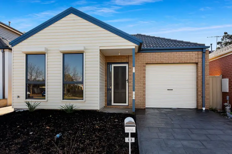 13 St Vincent Way, Caroline Springs VIC 3023