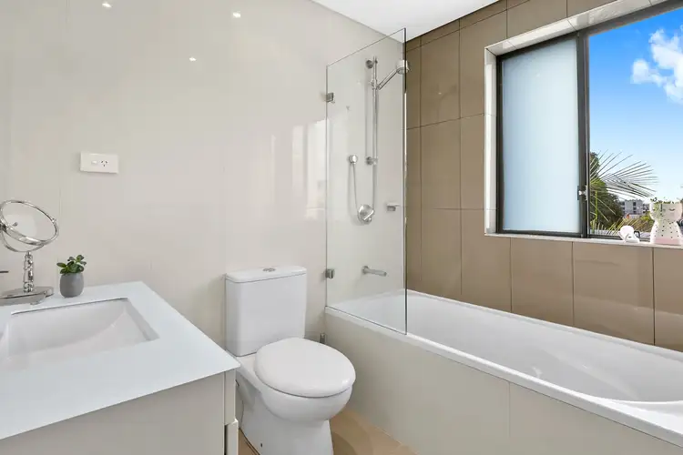 Sixth view of Homely apartment listing, 15/14-16 Redman Road, Dee Why NSW 2099