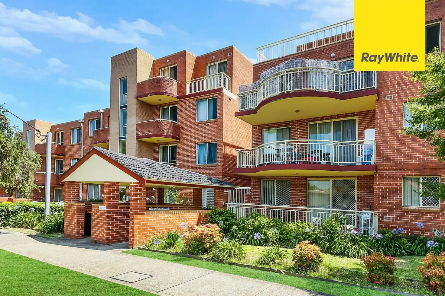 Main view of Homely unit listing, 19/2-8 Short Road, Riverwood NSW 2210
