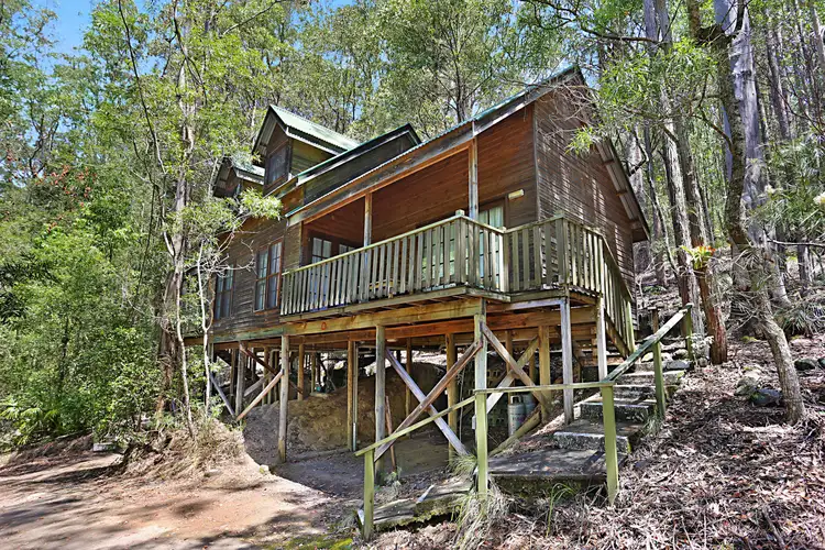 Cabin 18,2940 Salisbury Road, Salisbury Via, Dungog NSW 2420