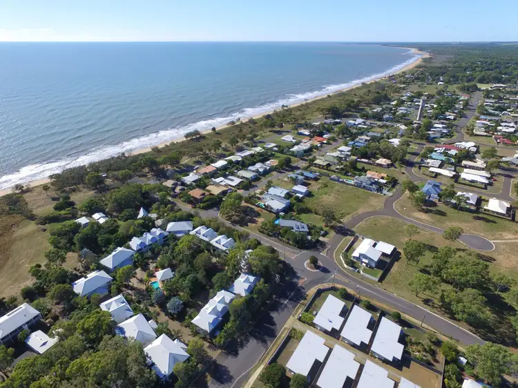 Third view of Homely unit listing, 19/2 Sylvan Drive, Moore Park Beach QLD 4670