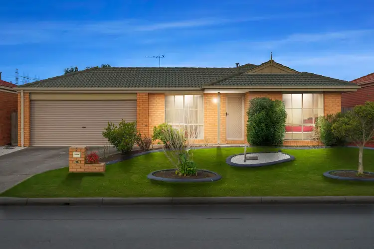 6 Neesan Court, Hampton Park VIC 3976