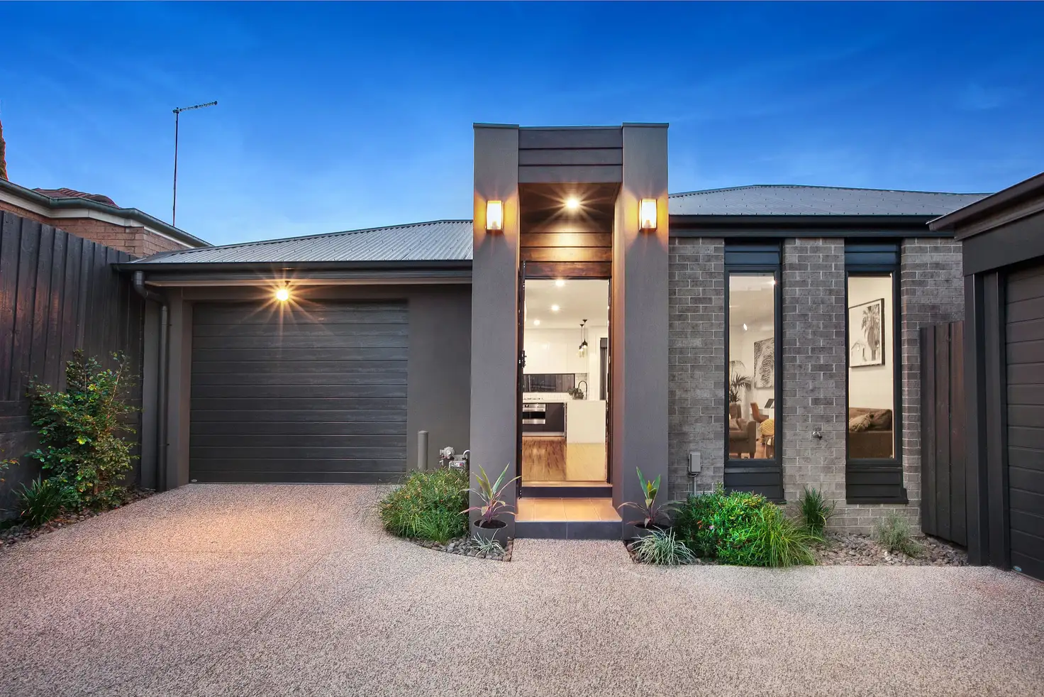 Main view of Homely unit listing, 2/14 Cuthbert Road, Reservoir VIC 3073