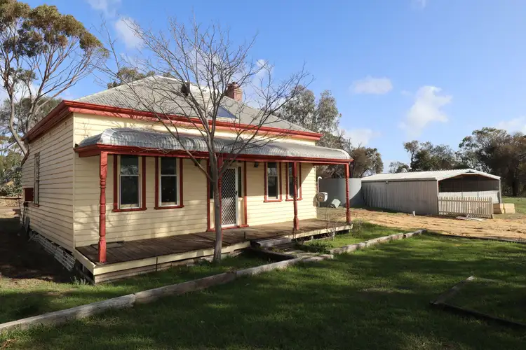 65 Cuballing Street, Cuballing WA 6311