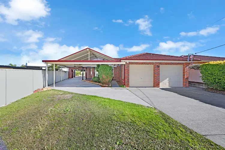 Main view of Homely house listing, 5 Mahni Close, Budgewoi NSW 2262