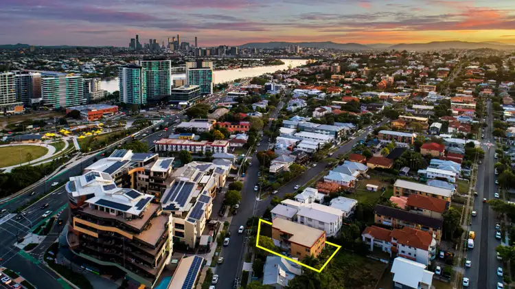 Third view of Homely block of units listing, 108 Allen Street, Hamilton QLD 4007