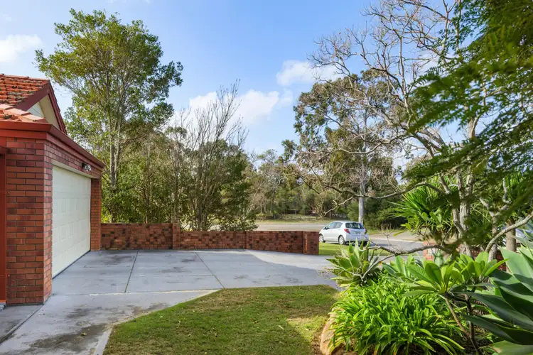 4 Peckham Crescent, Kingsley WA 6026