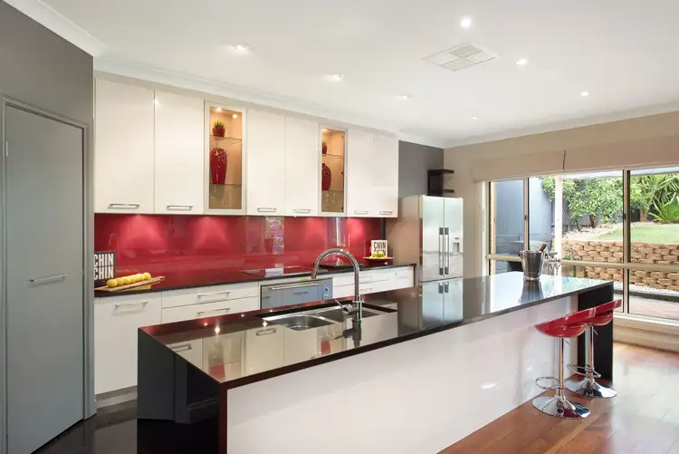 10 Lyall Avenue, Panorama SA 5041