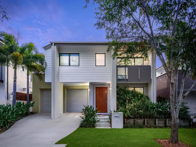 32 Shore Crescent, Bulimba QLD 4171
