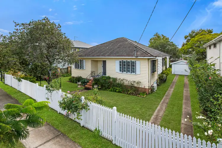 27 Alexander Road, Oxley QLD 4075