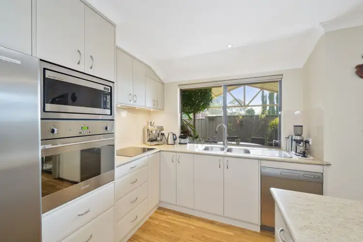 15 Kensal Green Way, Kingsley WA 6026