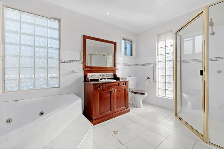 Sixth view of Homely house listing, 16 Farro Court, Carrara QLD 4211