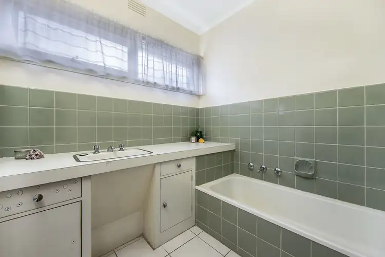 Sixth view of Homely house listing, 10 Mayfield Drive, Mount Waverley VIC 3149