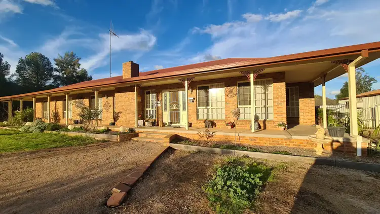 239 Nash Street, Parkes NSW 2870