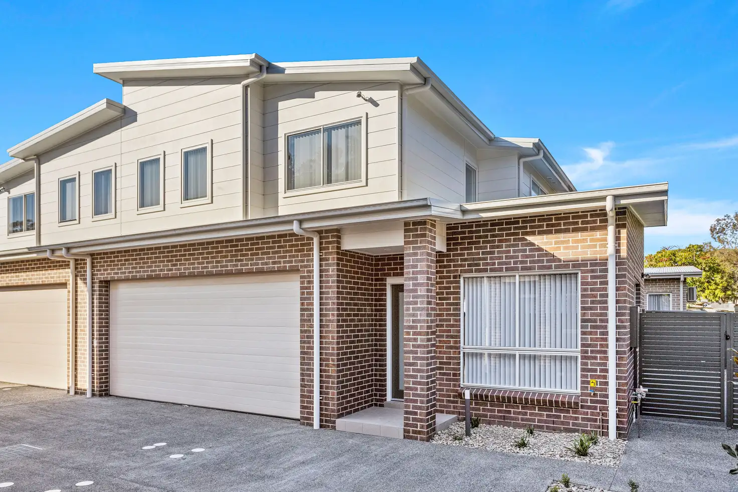 Main view of Homely semi-detached listing, 4/10-12 Timbs Road, Oak Flats NSW 2529