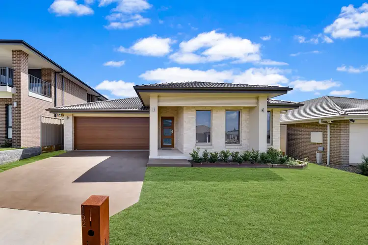 152 Hampshire Boulevard, Spring Farm NSW 2570