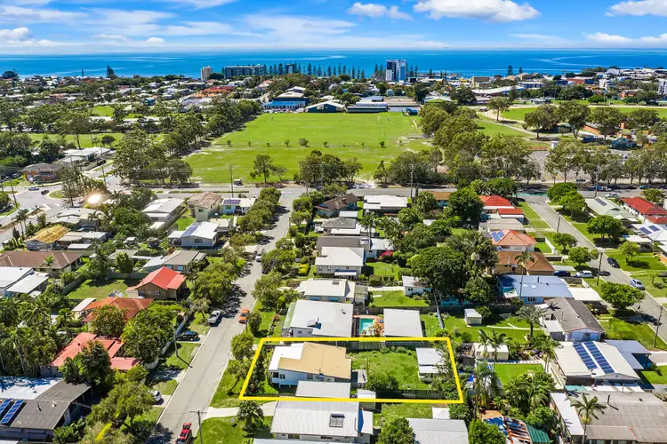 12 Watt Street, Redcliffe QLD 4020